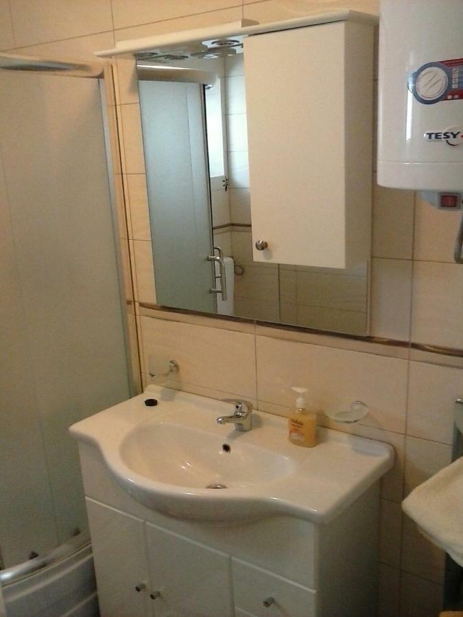 Apartmani Maric Selce Eksteriør billede